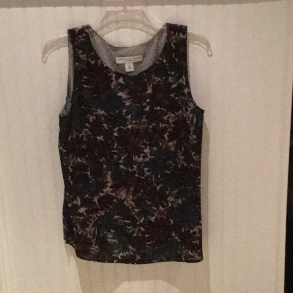 Josephine   Chaus lined top.